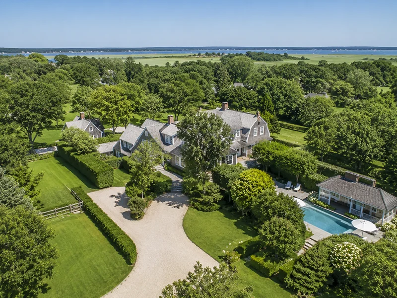 Windward tree work on an Edgartown property